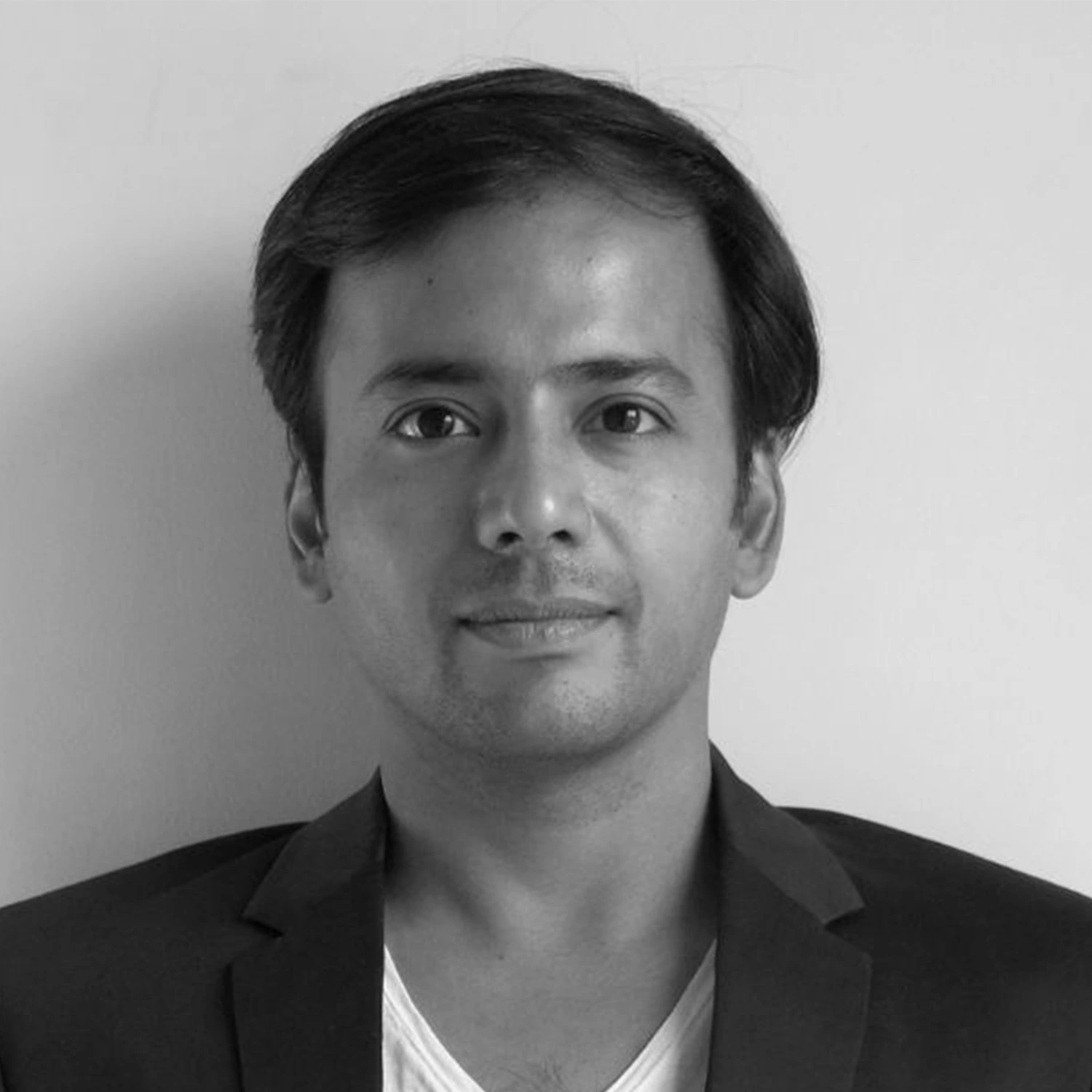 Dr. Amit Kulkarni